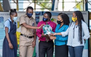 JADCO HANDS OVER 25 SAMSUNG TABLETS TO HOLLAND HIGH SCHOOL